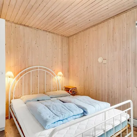 Vakantiehuis Gisella - 900m From The Sea By Interhome Hjørring